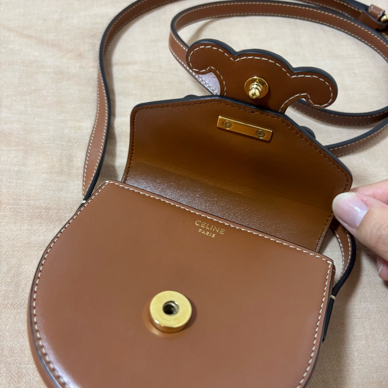 Celine Mini Cuir Triomphe 小包-1