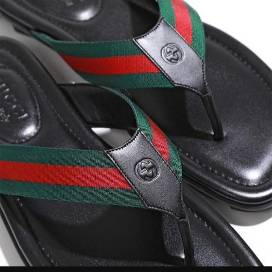 💎Han's house精品服飾💎GUCCI 古馳 雙G 小牛皮 夾腳拖 拖鞋 現貨 UK 7-3