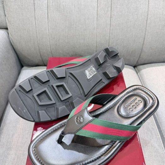💎Han's house精品服飾💎GUCCI 古馳 雙G 小牛皮 夾腳拖 拖鞋 現貨 UK 7-4