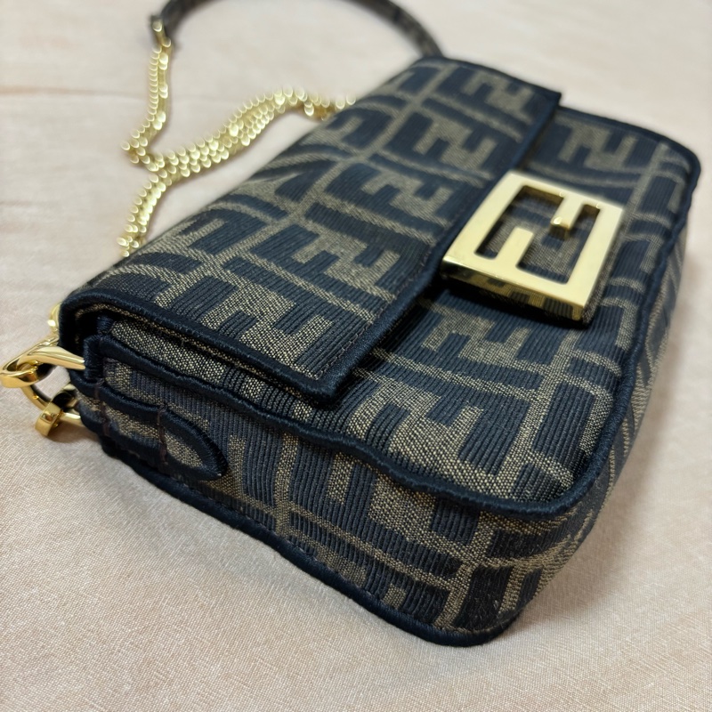 FENDI Mini Baguette 迷你法棍包-2