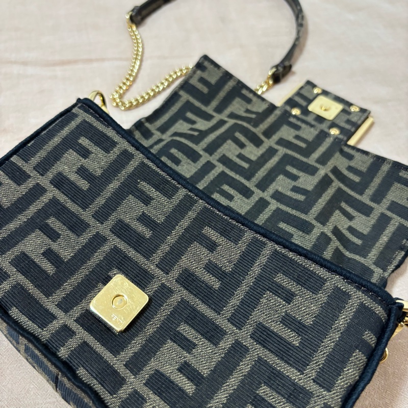 FENDI Mini Baguette 迷你法棍包-3