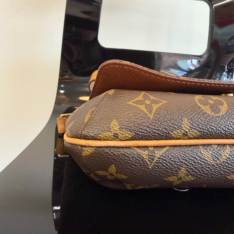 LV 原花金釦肩背王菲包-7