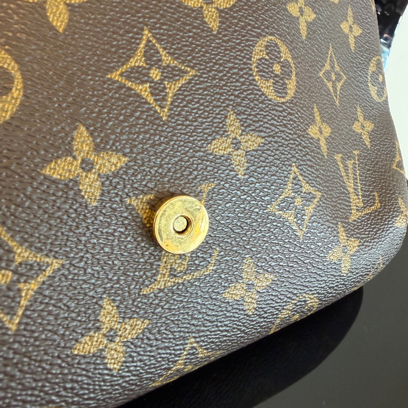 LV 原花金釦肩背王菲包-10
