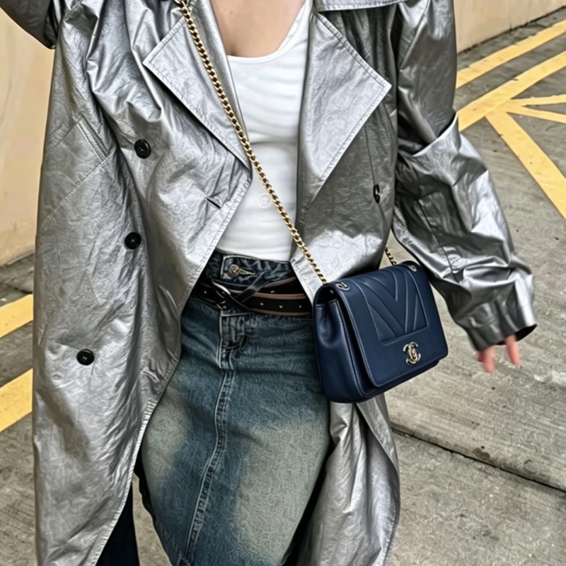 CHANEL香奈兒黑金牛皮珐瑯釦雙C雙蓋翻蓋包🐕🦺好價!-21