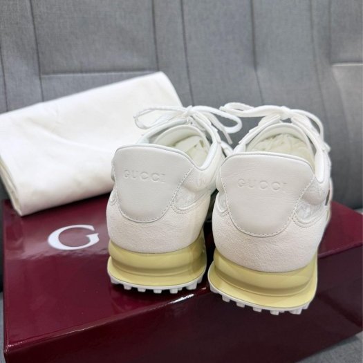 💎Han's house精品服飾💎GUCCI Re-Motion 滿版 GG 鞋 現貨 UK9 原價31000-4