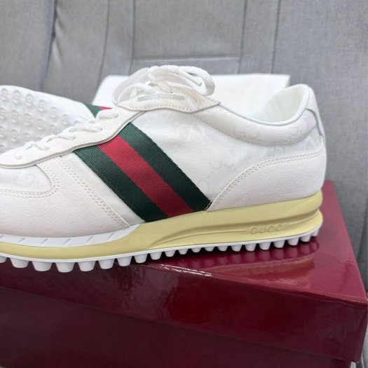 💎Han's house精品服飾💎GUCCI Re-Motion 滿版 GG 鞋 現貨 UK9 原價31000-5
