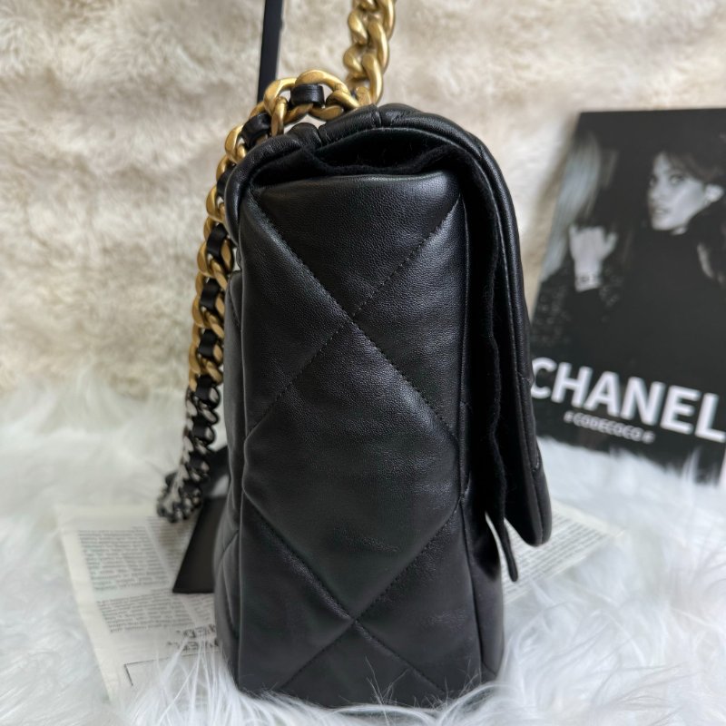 Chanel 19 Bag 黑色 菱格紋 羊皮 超大號 金扣 金銀鏈條-2