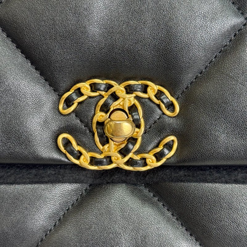 Chanel 19 Bag 黑色 菱格紋 羊皮 超大號 金扣 金銀鏈條-5