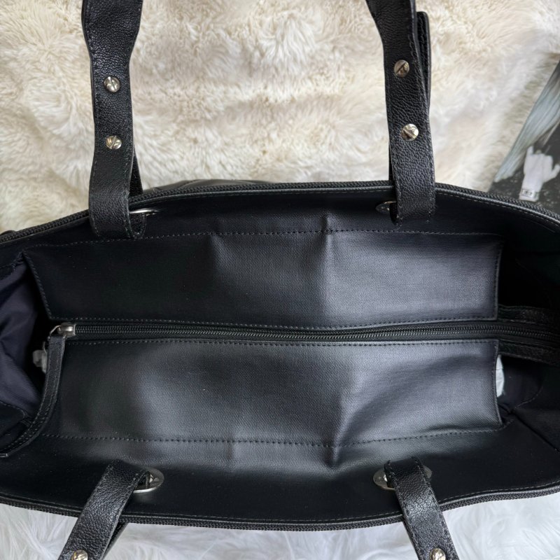 Chanel Tote 黑色 菱格紋 牛皮 大號 logo掛飾配子袋-5