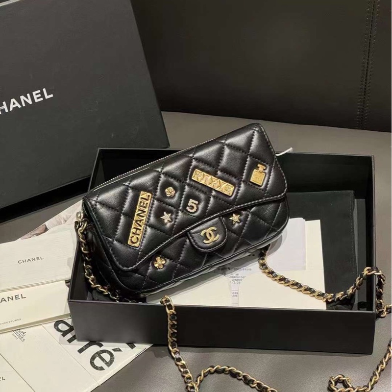Chanel 香奈兒 限量款徽章二合一 單肩斜挎鏈條包-3