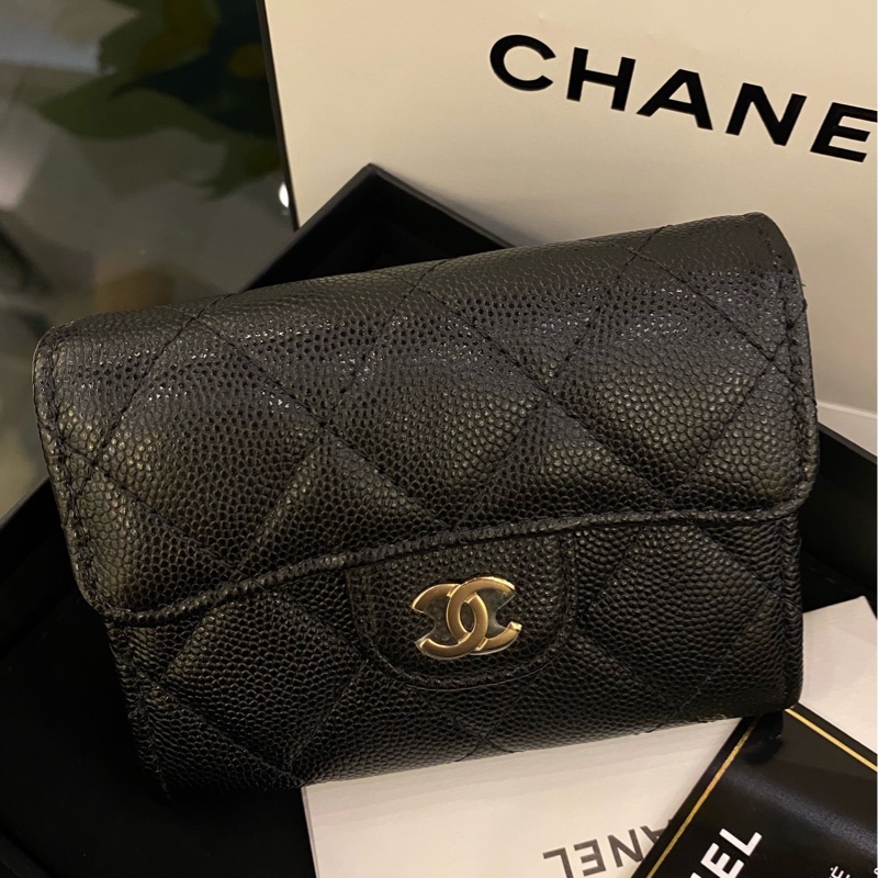 【全新】Chanel/香奈兒 黑金荔枝魚子醬三折錢包 31開 完美的經典黑金配色-2