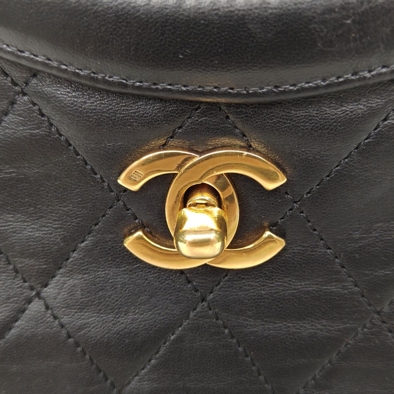 CHANEL 中古黑金羊31bag黑色羊皮1開金扣肩背包-4