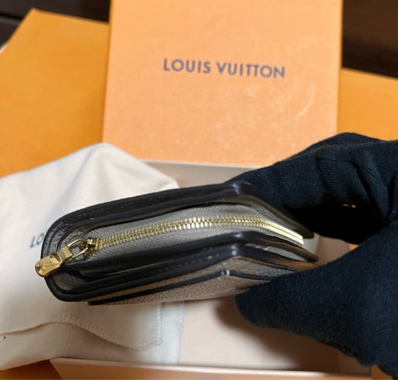 Lv M82370經典Clea系列斑鳩灰❤️皮革短夾、中夾 日本限定款(已售出)-3