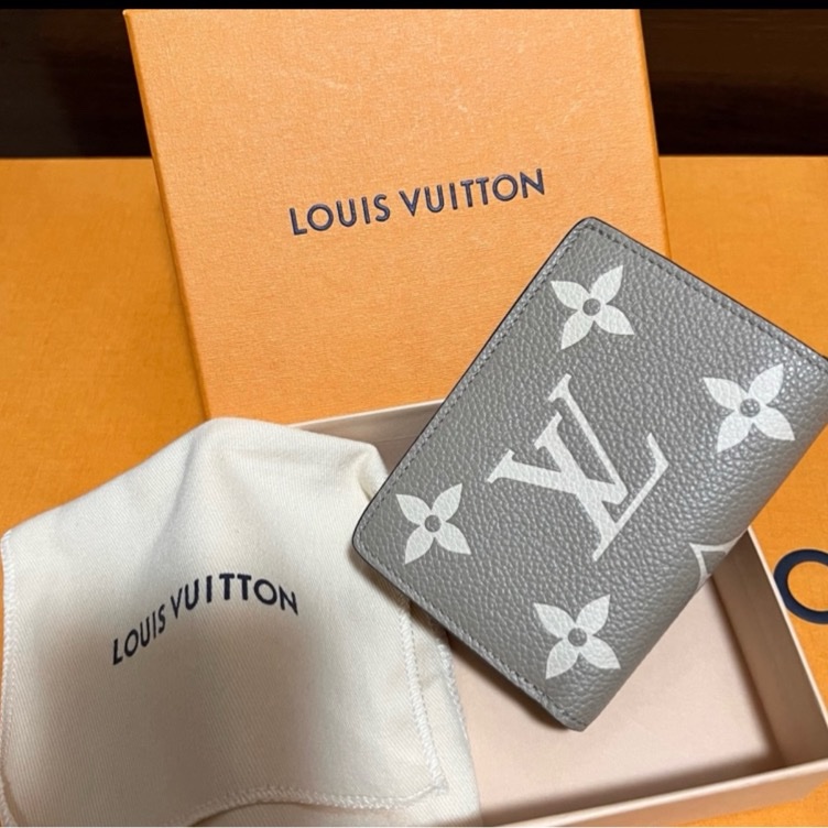Lv M82370經典Clea系列斑鳩灰❤️皮革短夾、中夾 日本限定款(已售出)-8