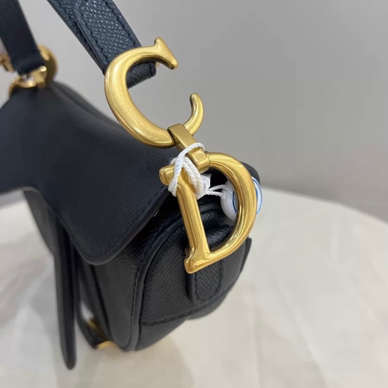 Dior saddle荔枝纹全皮黑金扣马鞍包 medium-1