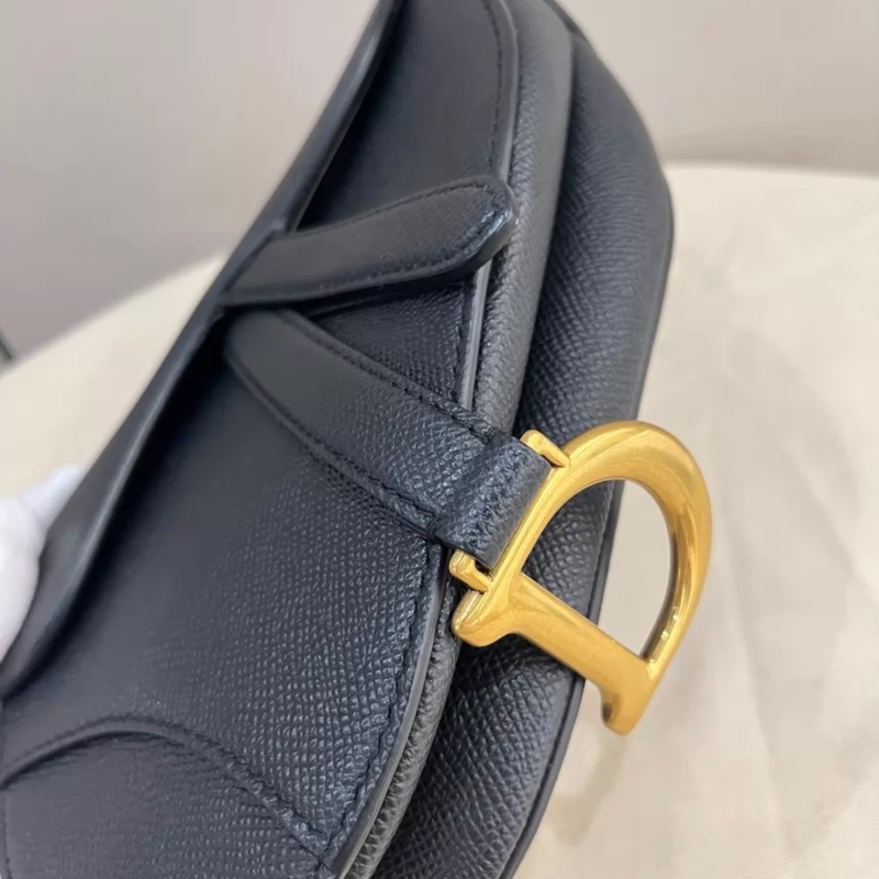 Dior saddle荔枝纹全皮黑金扣马鞍包 medium-4