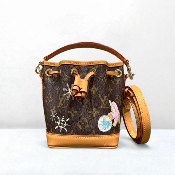 A12919-LV Vivienne聖誕限定Snow Show系列Nano水桶包/M12221-0