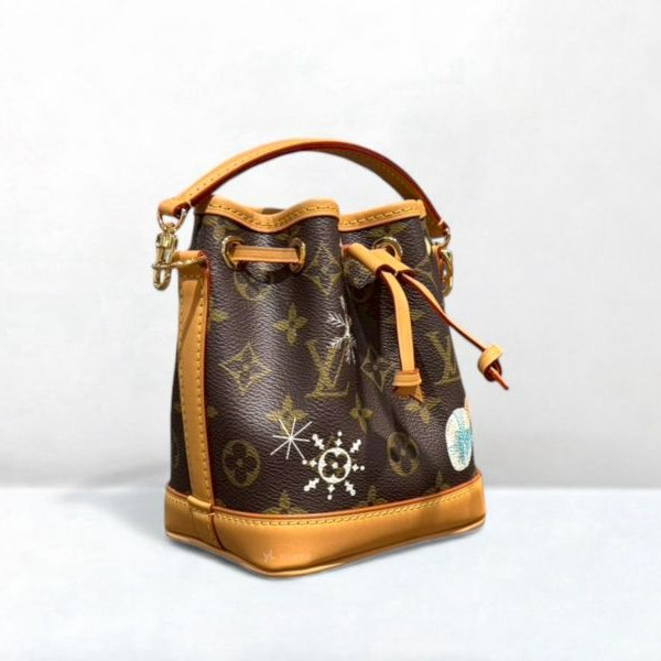 A12919-LV Vivienne聖誕限定Snow Show系列Nano水桶包/M12221-2