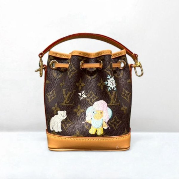 A12919-LV Vivienne聖誕限定Snow Show系列Nano水桶包/M12221-3