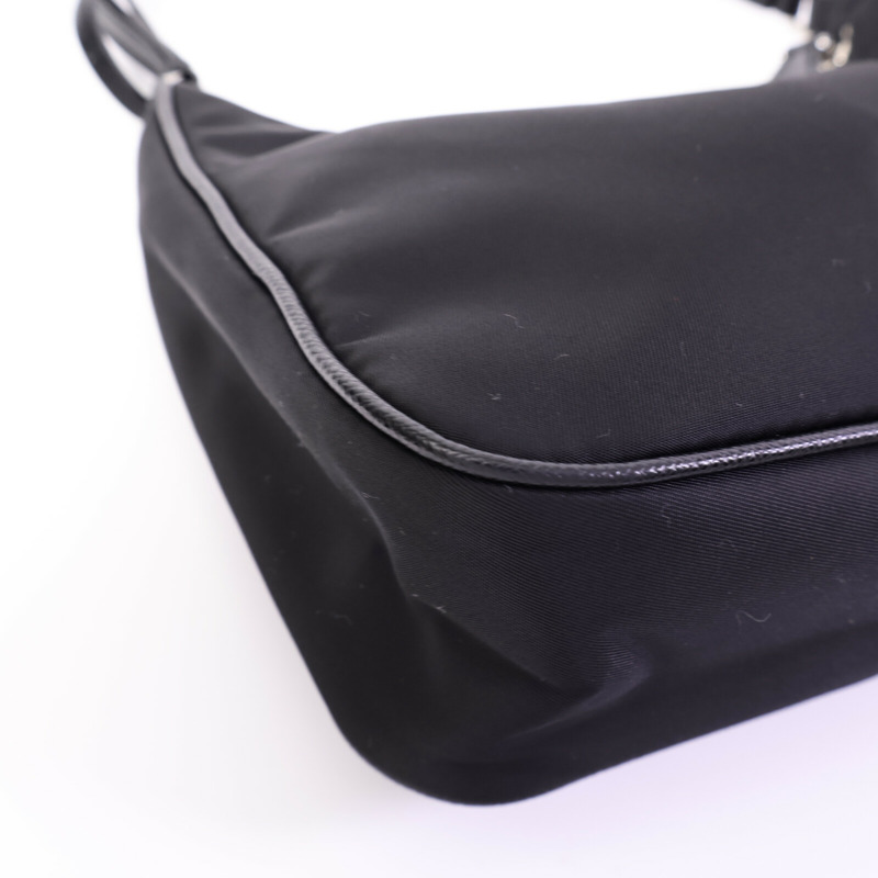 PRADA 尼龍Re-Edition 2005 Mini Bag肩背袋-9