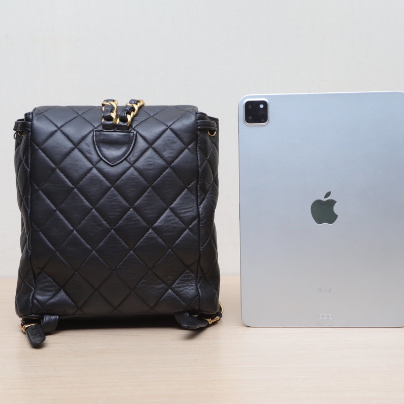 CHANEL 中古黑金羊Duma雙肩包黑色羊皮4開金扣-2