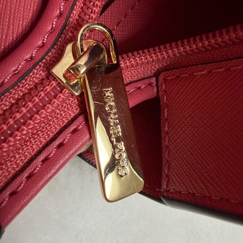 ▫️全新閒置品▫️MK手提兩用包 玫瑰紅包包-49