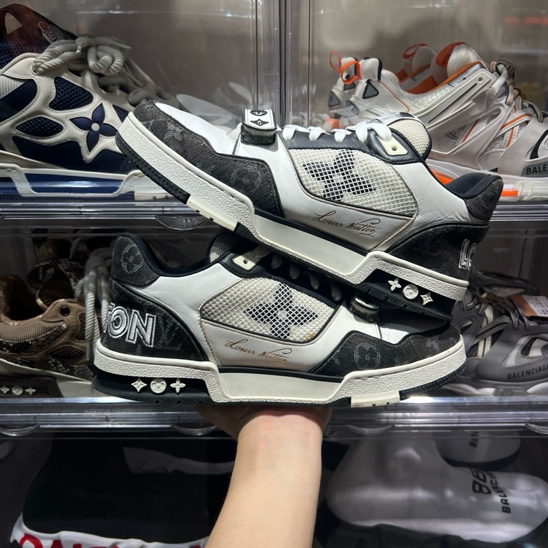 Lv trainer 黑白魔鬼粘Eu41-1