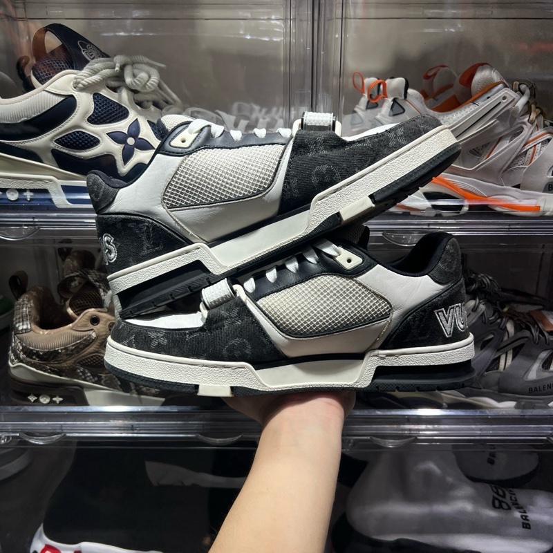 Lv trainer 黑白魔鬼粘Eu41-2