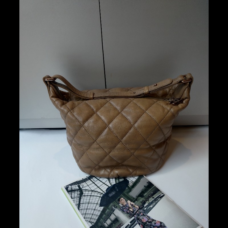 Chanel 泥土色皮革單把肩側包 hobo-0
