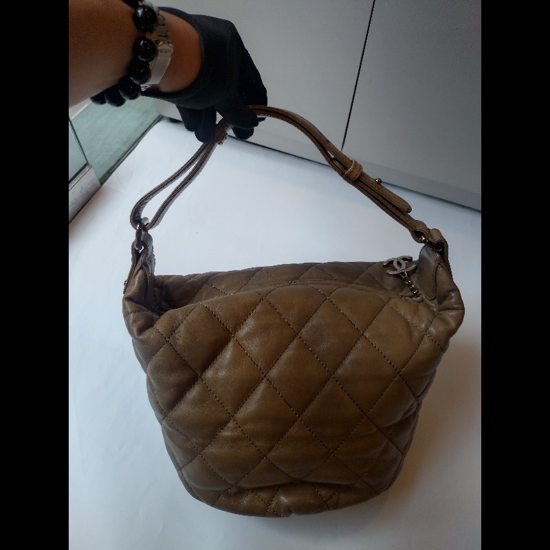 Chanel 泥土色皮革單把肩側包 hobo-4