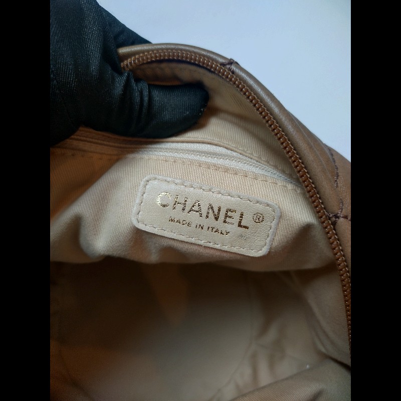 Chanel 泥土色皮革單把肩側包 hobo-16
