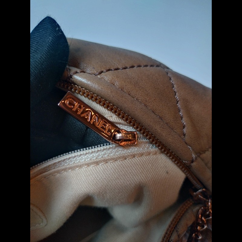 Chanel 泥土色皮革單把肩側包 hobo-19