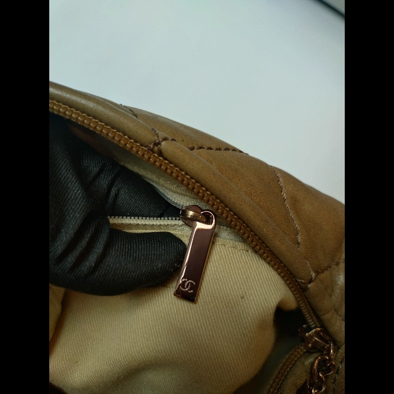 Chanel 泥土色皮革單把肩側包 hobo-20