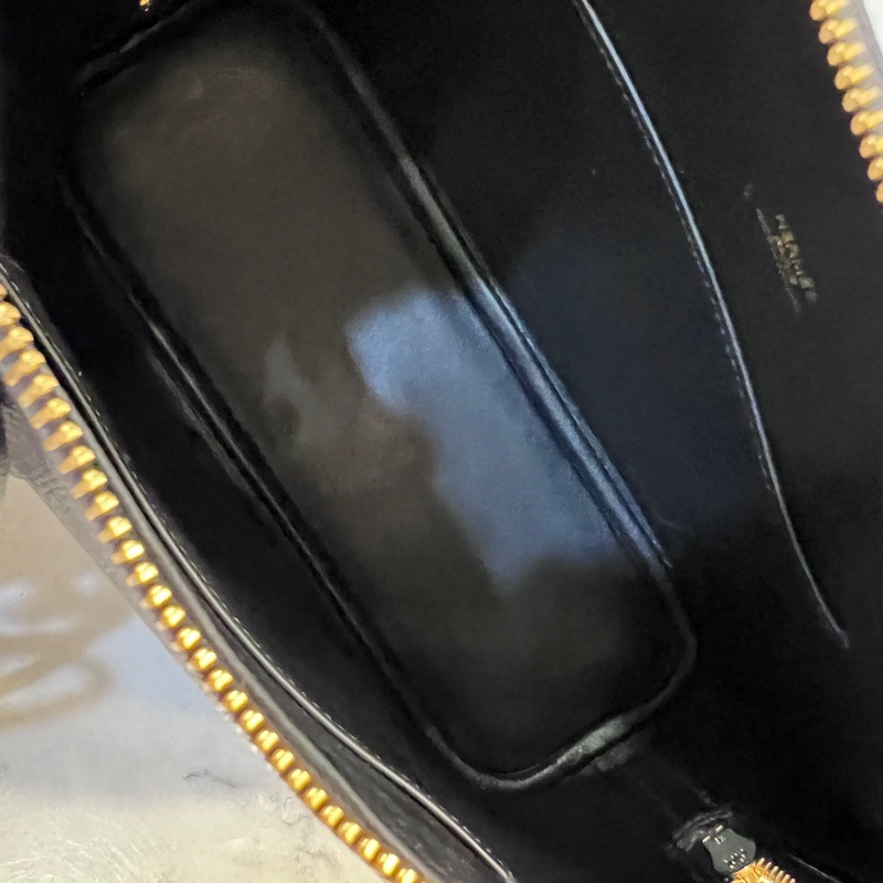 Hermes 89黑Epsom皮金釦Bolide25-10
