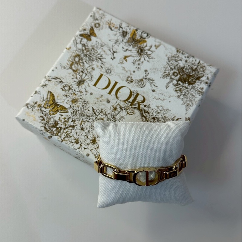 Dior| CD豬鼻扣手鍊-1