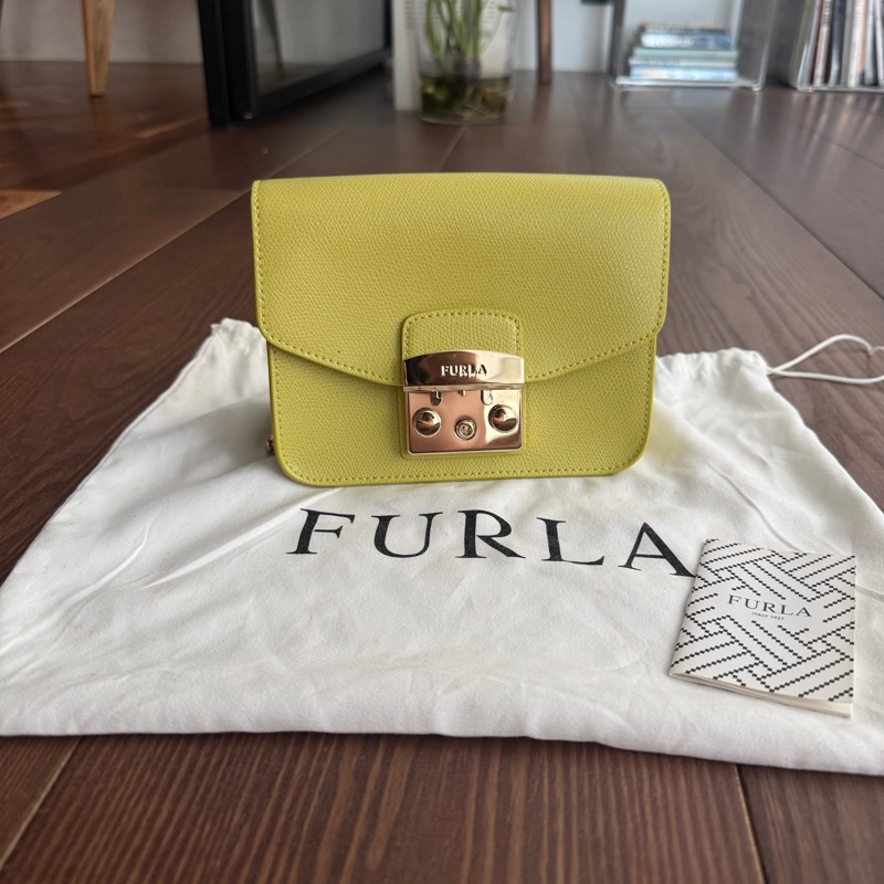 Furla 檸檬黃小包-3