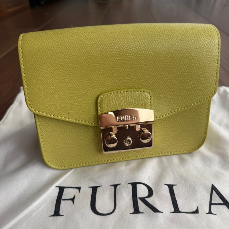 Furla 檸檬黃小包-6