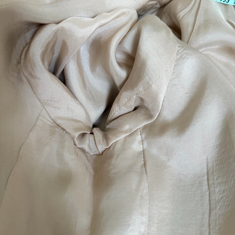 🍒 CHANEL 香奈兒 燕麥奶茶色 100%雙蠶絲 流蘇小翻領外套 法國製 42號/2F260524-2-7