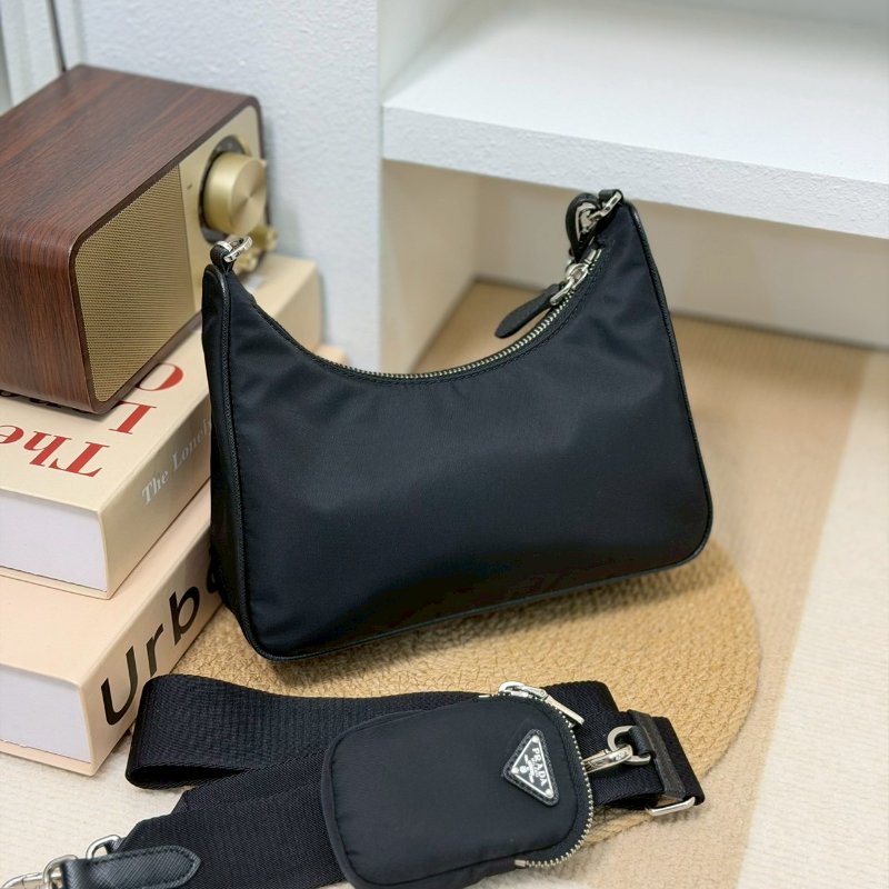 🏷Prada 普拉達.Re-Edition 2005 Hobo 三合一/客人寄賣-1