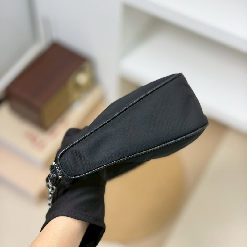 🏷Prada 普拉達.Re-Edition 2005 Hobo 三合一/客人寄賣-2