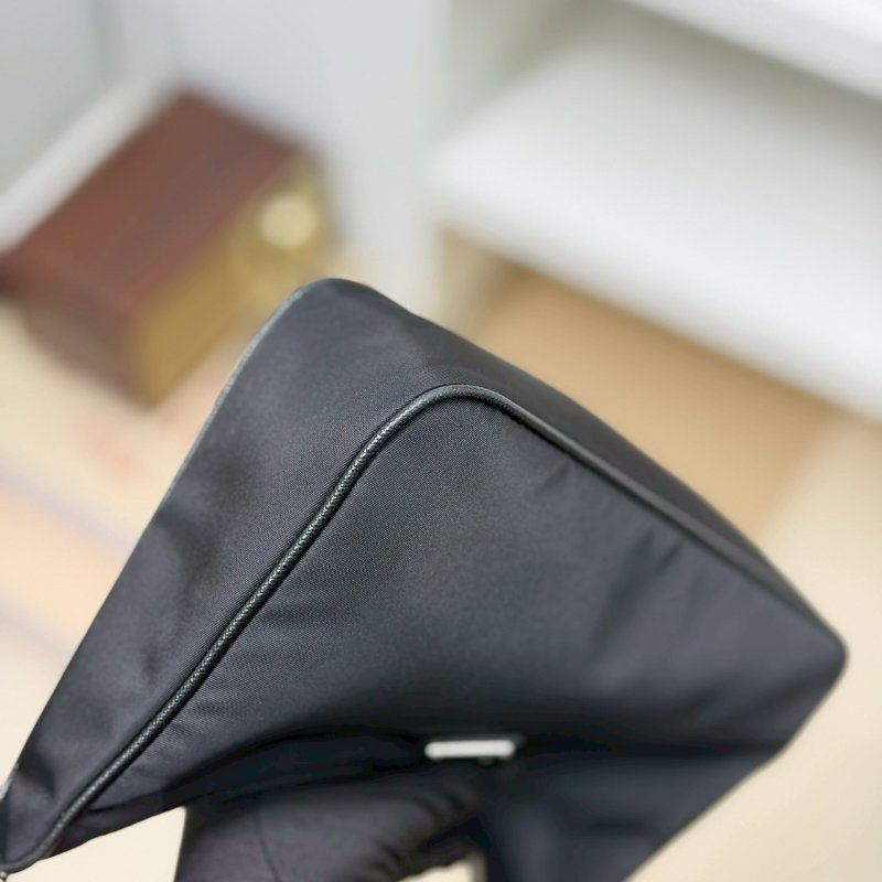 🏷Prada 普拉達.Re-Edition 2005 Hobo 三合一/客人寄賣-4