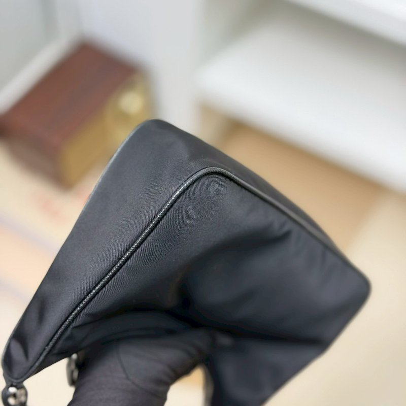 🏷Prada 普拉達.Re-Edition 2005 Hobo 三合一/客人寄賣-6