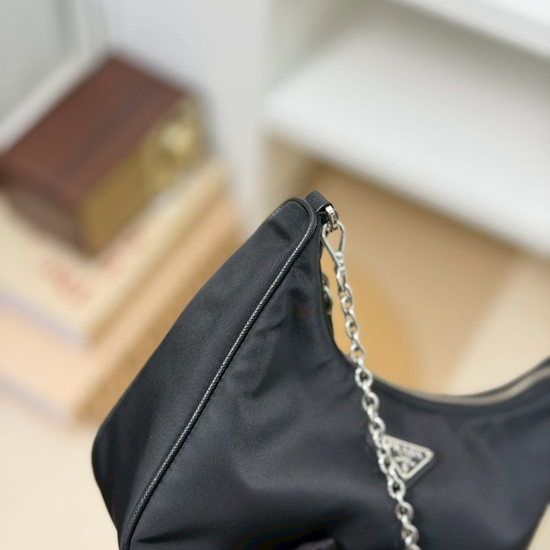 🏷Prada 普拉達.Re-Edition 2005 Hobo 三合一/客人寄賣-8