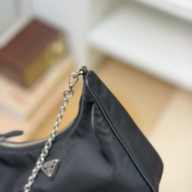 🏷Prada 普拉達.Re-Edition 2005 Hobo 三合一/客人寄賣-9
