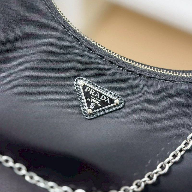 🏷Prada 普拉達.Re-Edition 2005 Hobo 三合一/客人寄賣-15