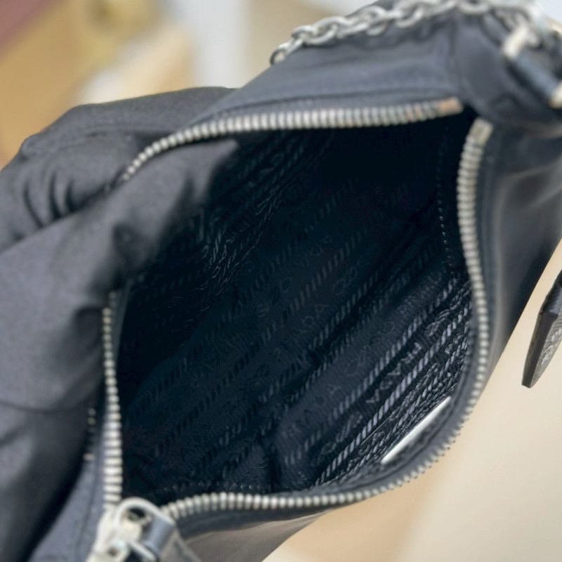🏷Prada 普拉達.Re-Edition 2005 Hobo 三合一/客人寄賣-16