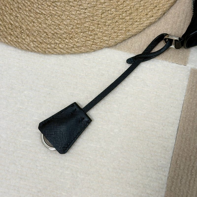 🏷Prada 普拉達.Re-Edition 2005 Hobo 三合一/客人寄賣-29