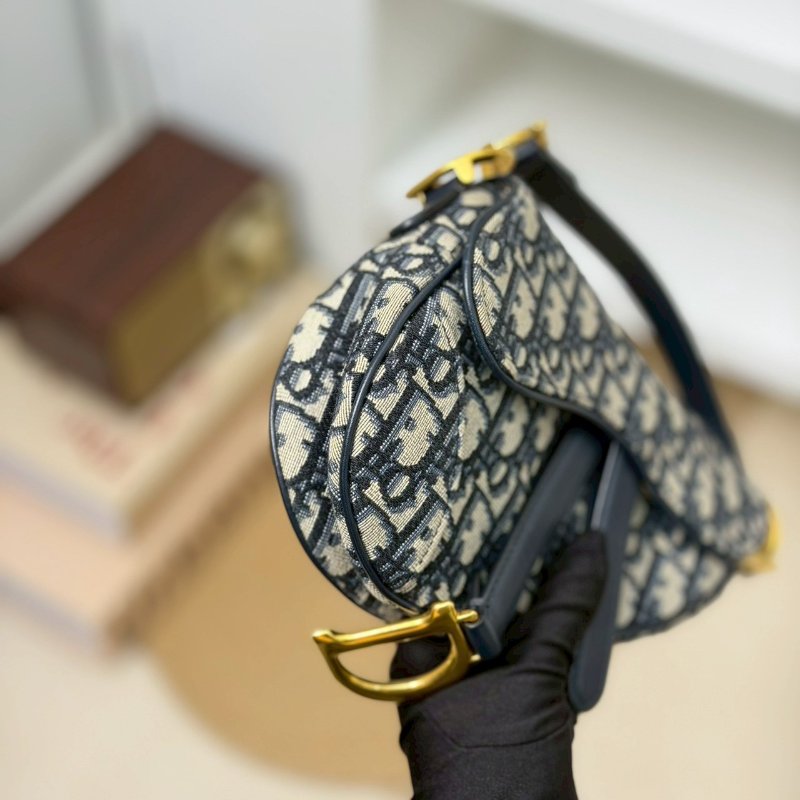 (專櫃17萬多😨)🏷Dior 迪奧.Saddle Mini 馬鞍包-4
