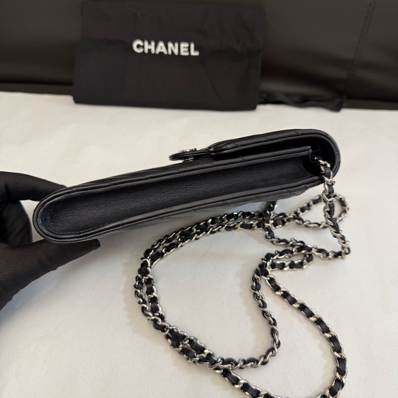 99新chanel香奈兒 黑色銀扣羊皮V紋手機包單肩斜挎包 31開無卡-3
