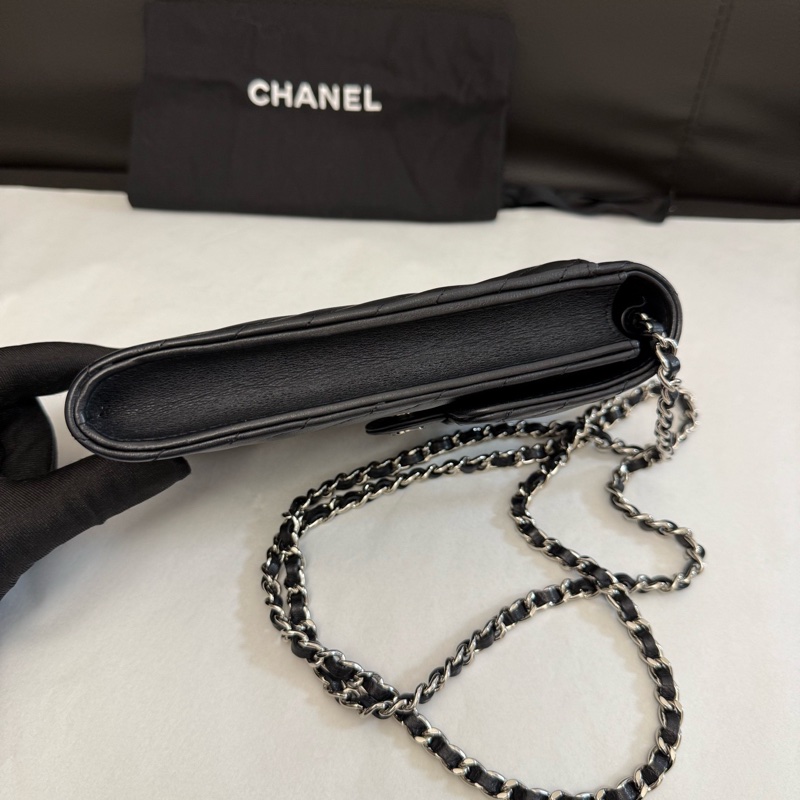 99新chanel香奈兒 黑色銀扣羊皮V紋手機包單肩斜挎包 31開無卡-4